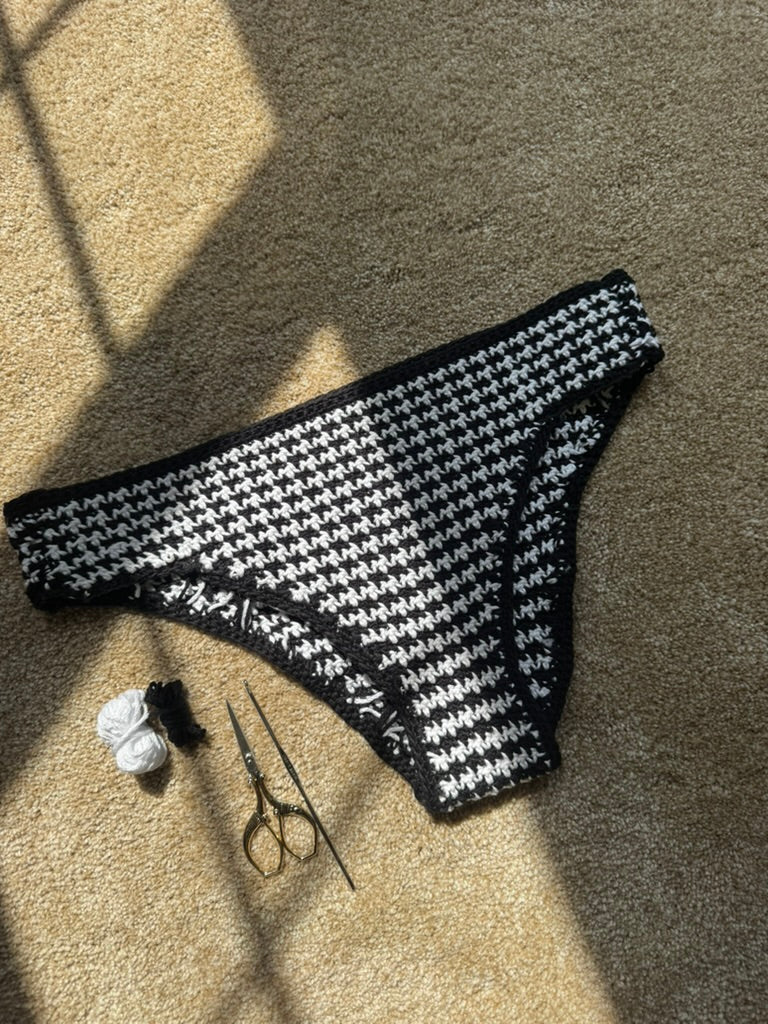 Houndstooth Speedo PDF Pattern